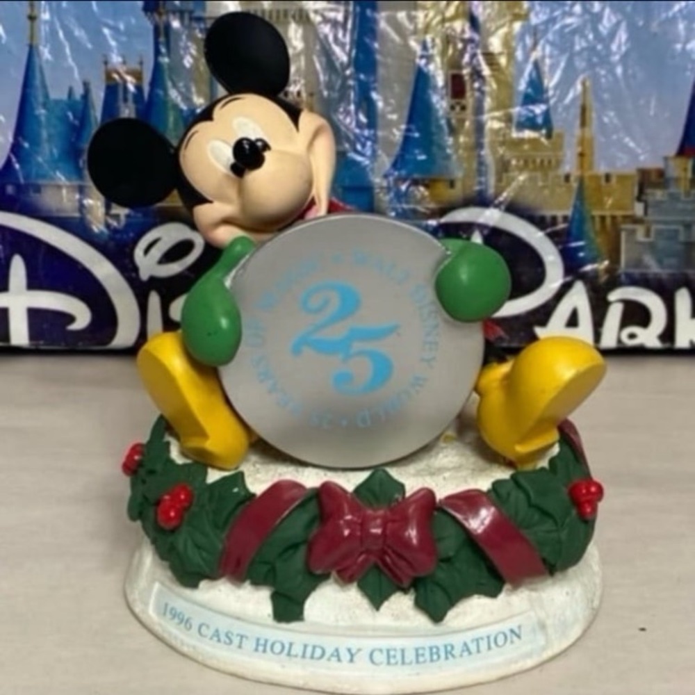 Disney world vintage Mickey Mouse cast member 25 year Christmas reward figure